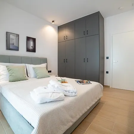 Apartment Versusartsuites Serres