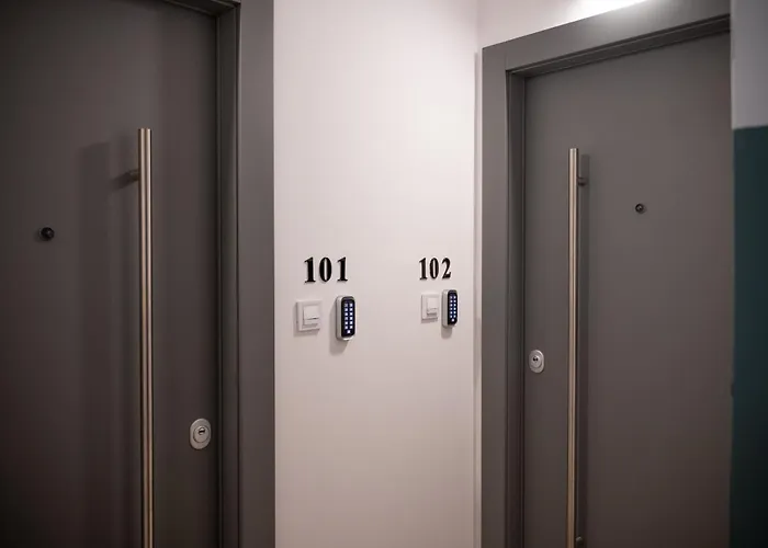 Versusartsuites Serres